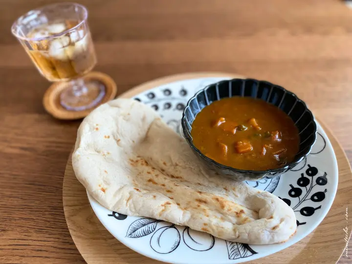 食器_カレーとナン